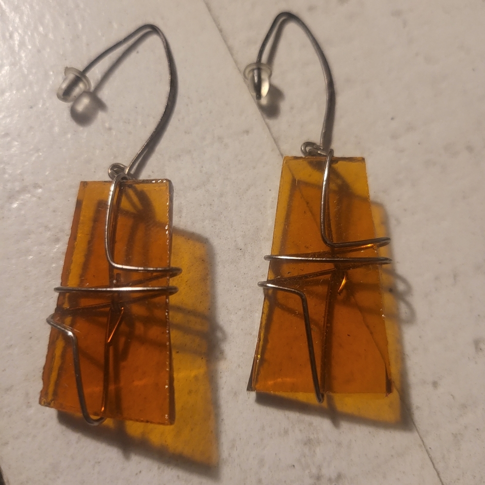 Vintage Hand-wrapped & Cut Amber Glass/Silvertone Wire Earrings
